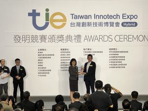 恭賀！本系黃惟泰老師榮獲2022台灣創新技術博覽會鉑金獎